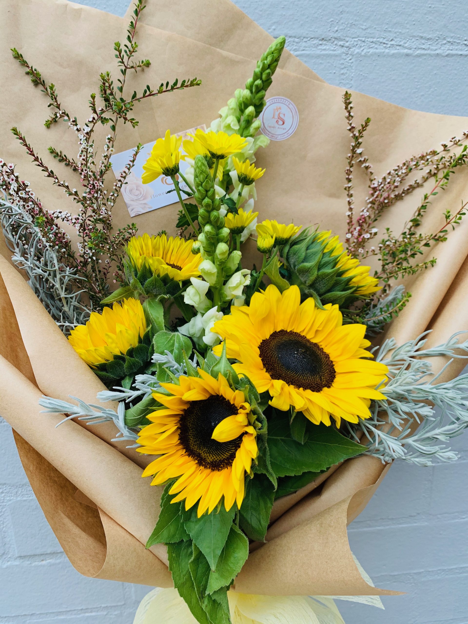 Bright Sunflower Bouquet